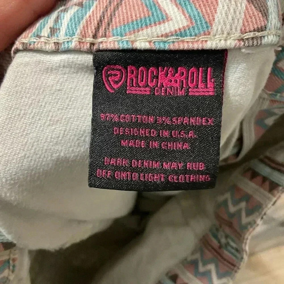 Rock & Roll Cowgirl Denim Ladies Button Bargain Bell Aztec Jeans size 30X32 - Picture 7 of 10